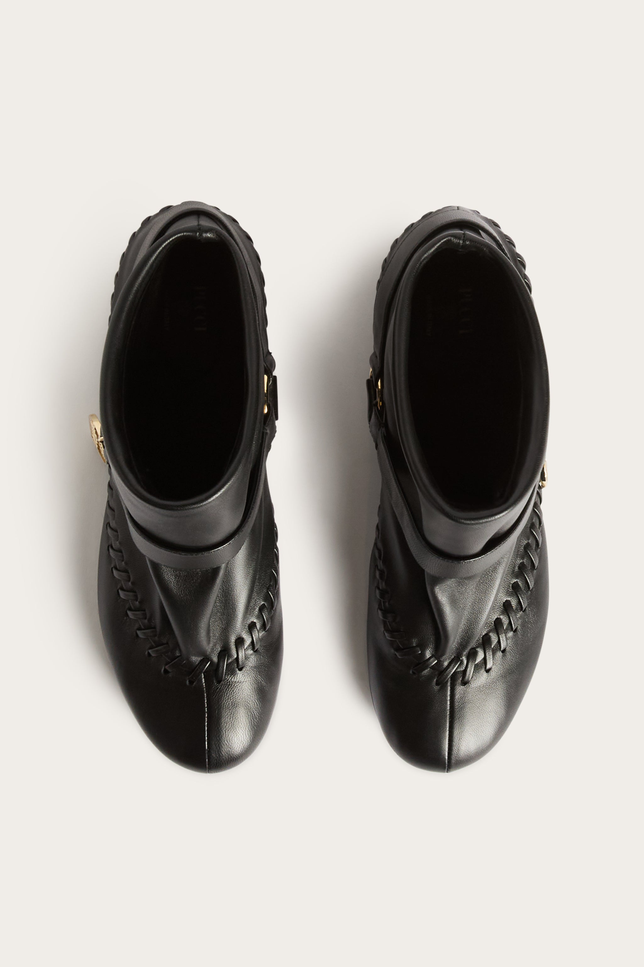 Emilio Pucci Shoes bottillons cuir noir à revers