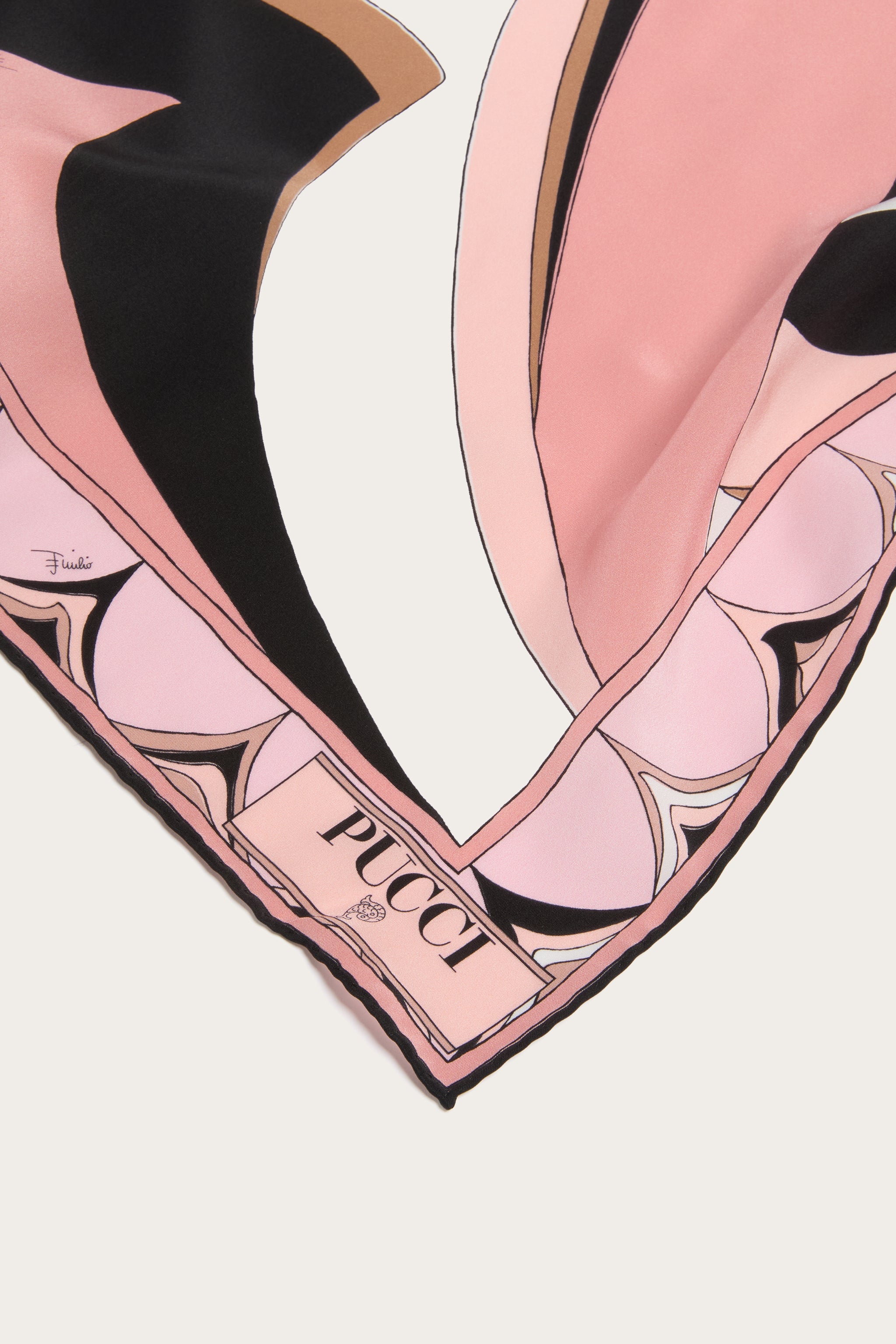 Emilio Pucci Silks Fari étole soie nude OS