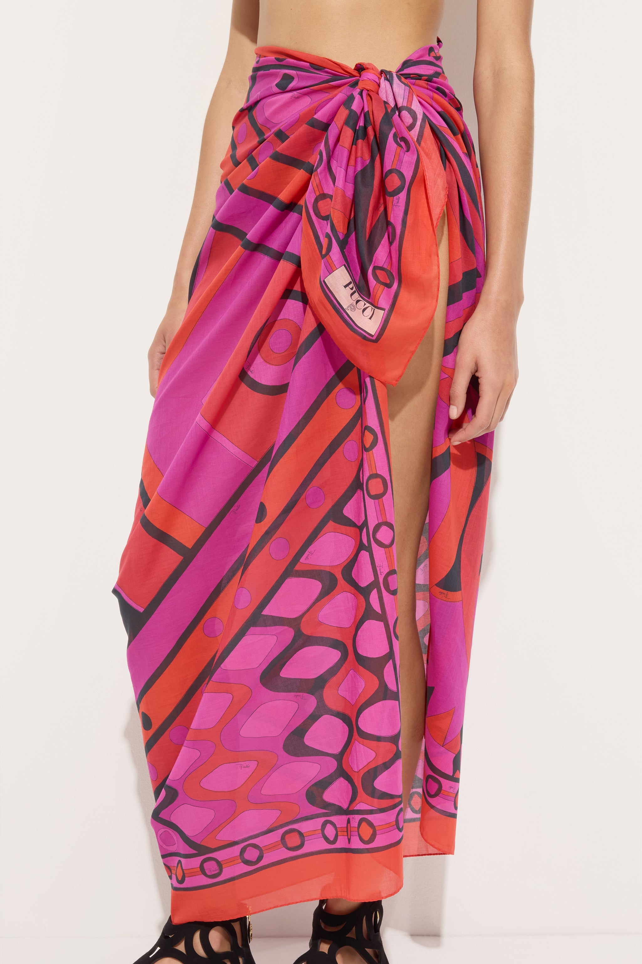 Emilio Pucci SARONG 6HPD156H975P68 paréo coton fuchsia noir