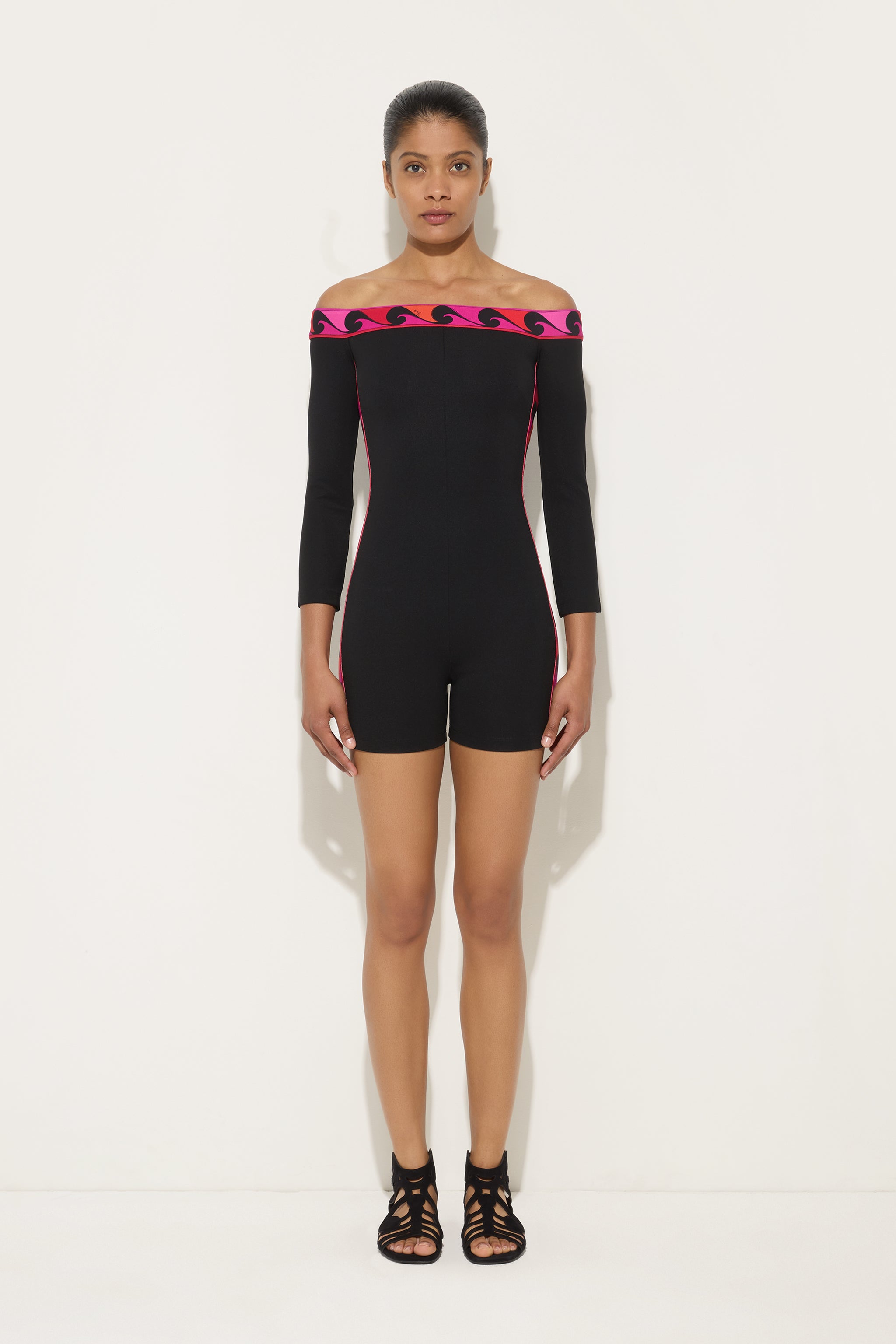 Emilio Pucci Combinaison short noire col bateau