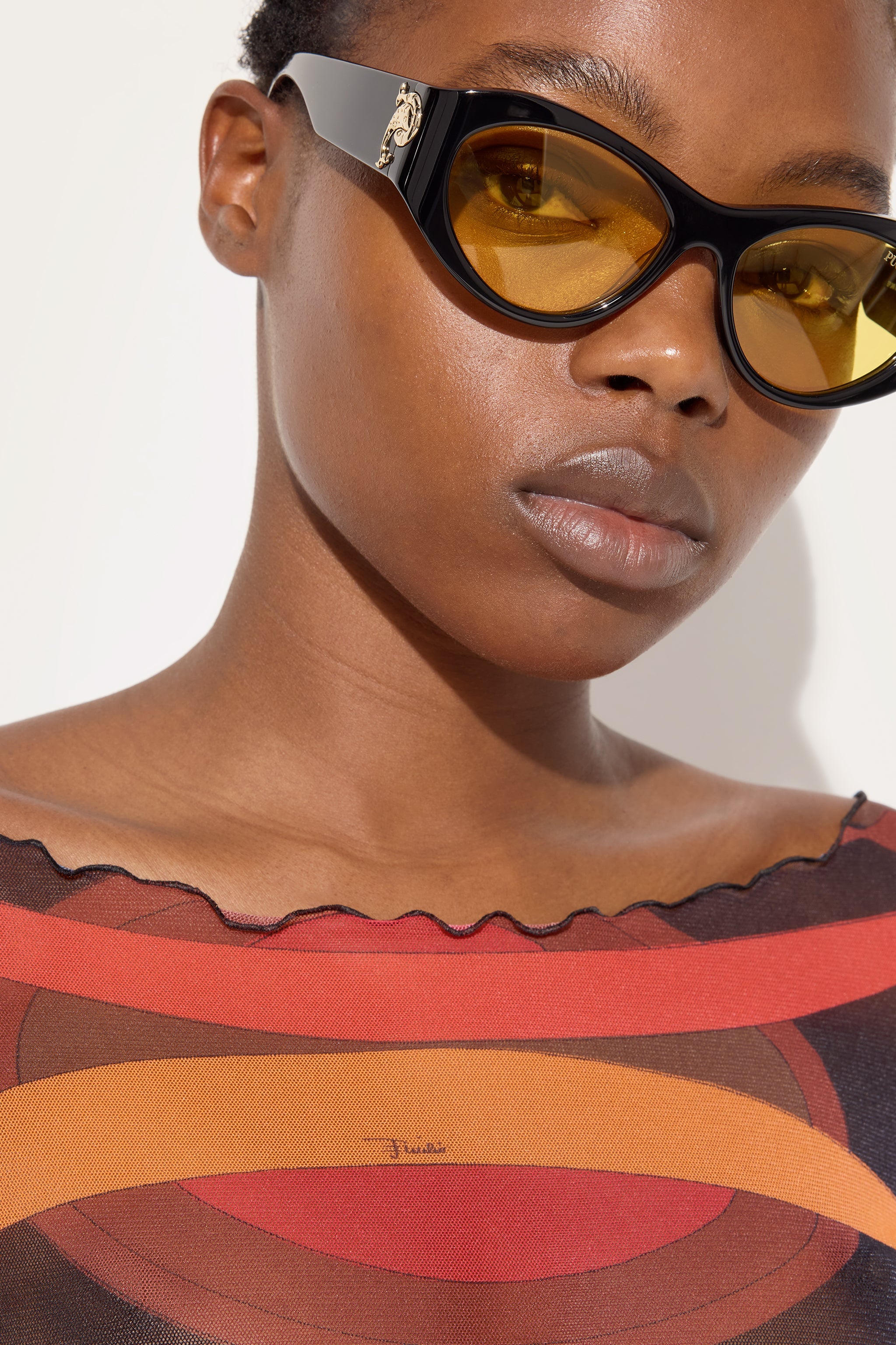 Emilio Pucci EP0249P007301E lunettes de soleil cat-eye noir