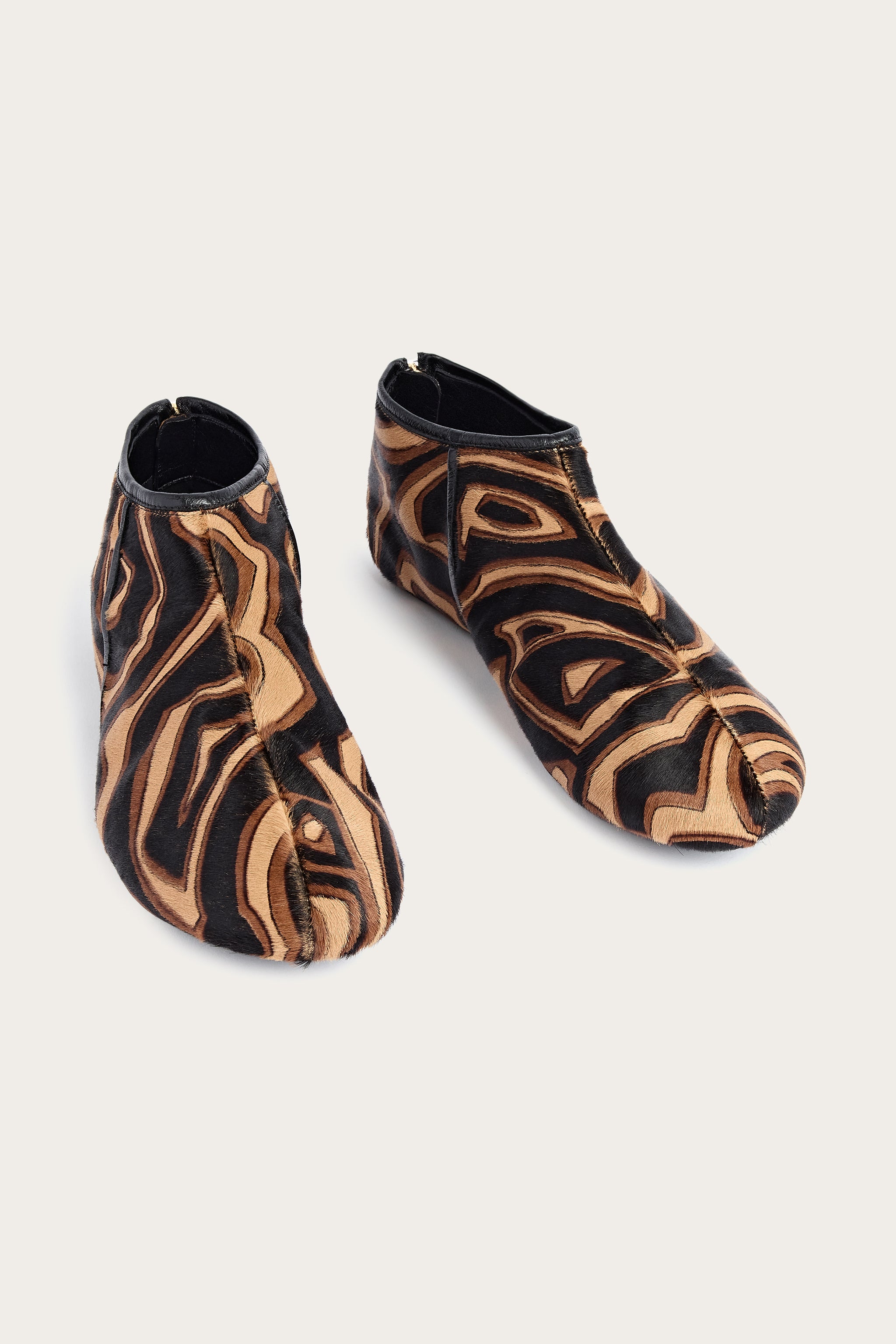 Emilio Pucci Labirinto Slip-On Cuir Noir Or