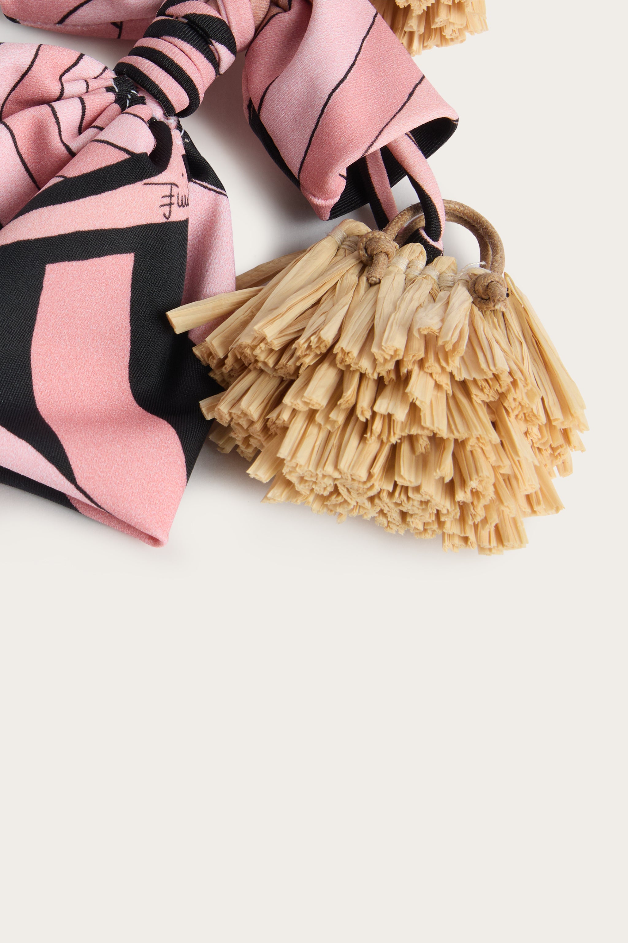 Emilio Pucci Iride breloque sac nude rafia