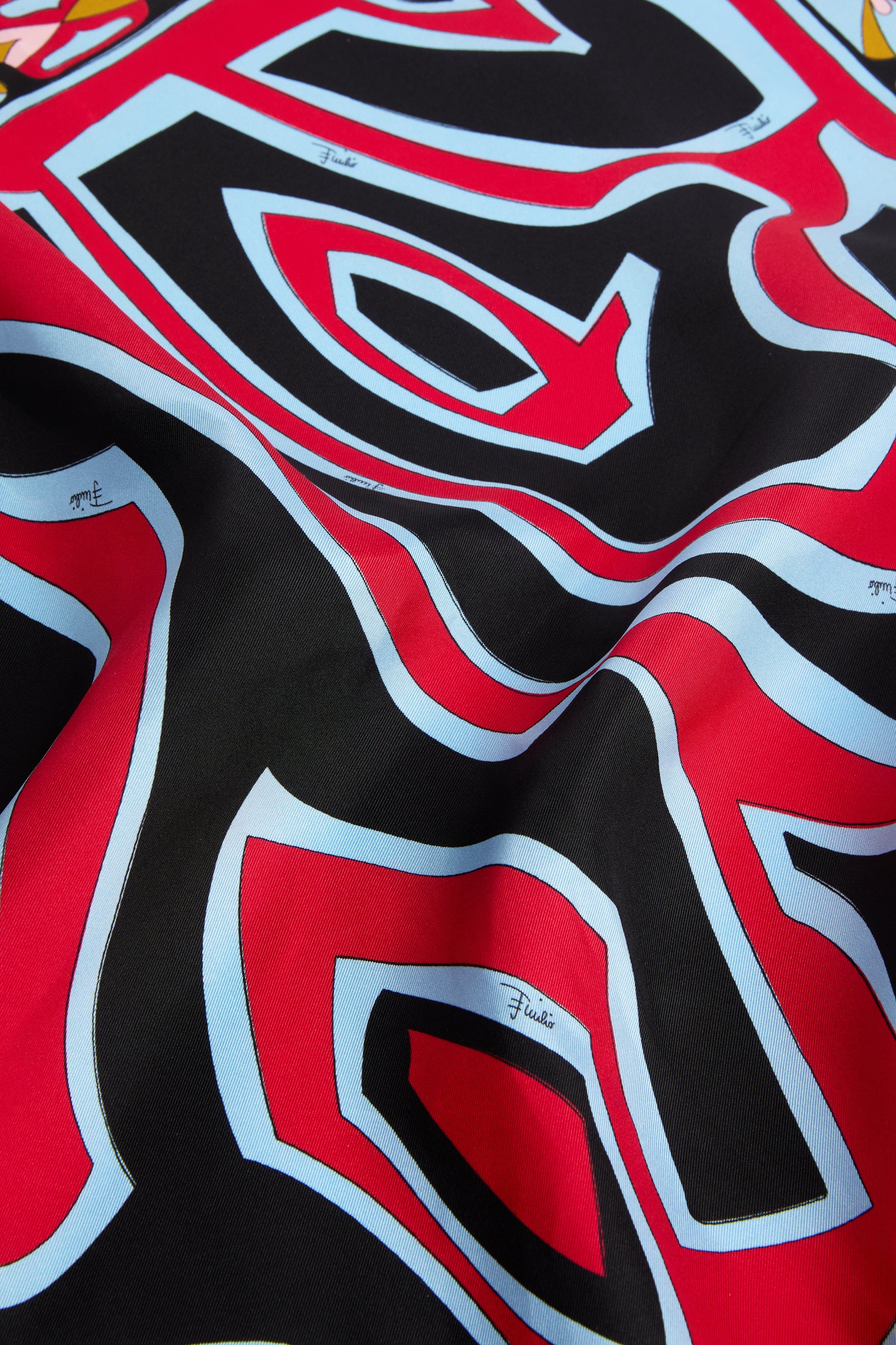 Emilio Pucci Labirinto Carré soie 52x52 rouge bleu