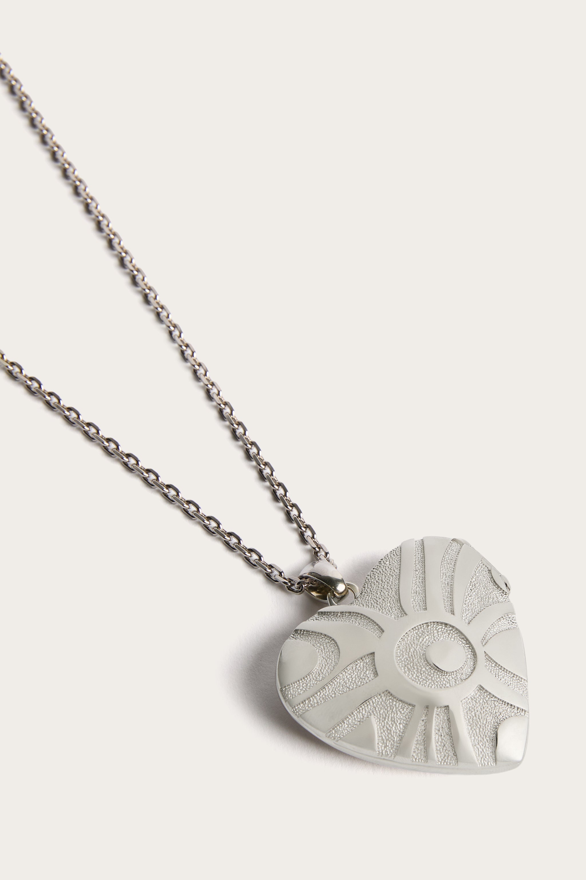 Emilio Pucci Collier coeur miroir palladium