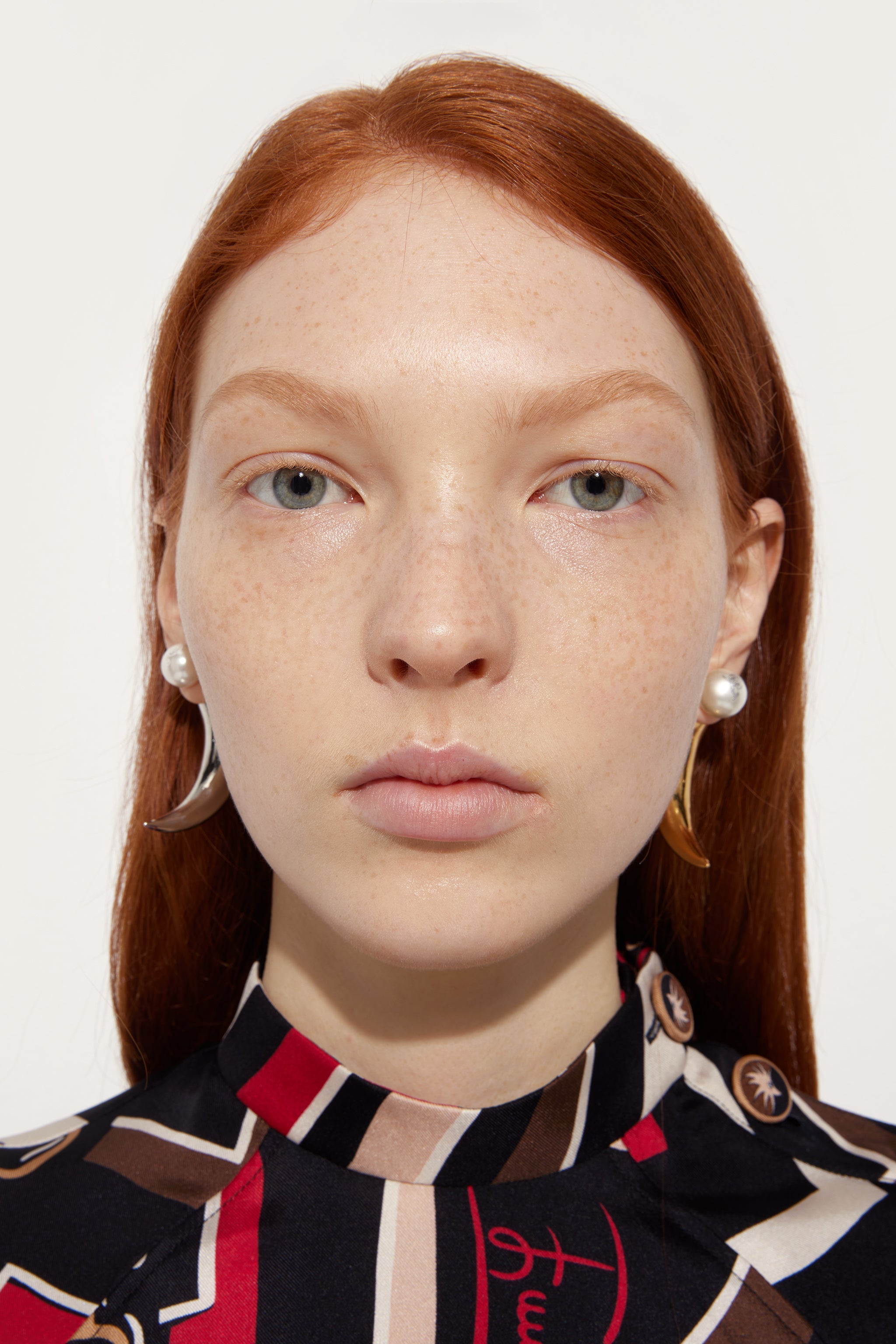 Emilio Pucci Corno boucles d'oreilles or perle