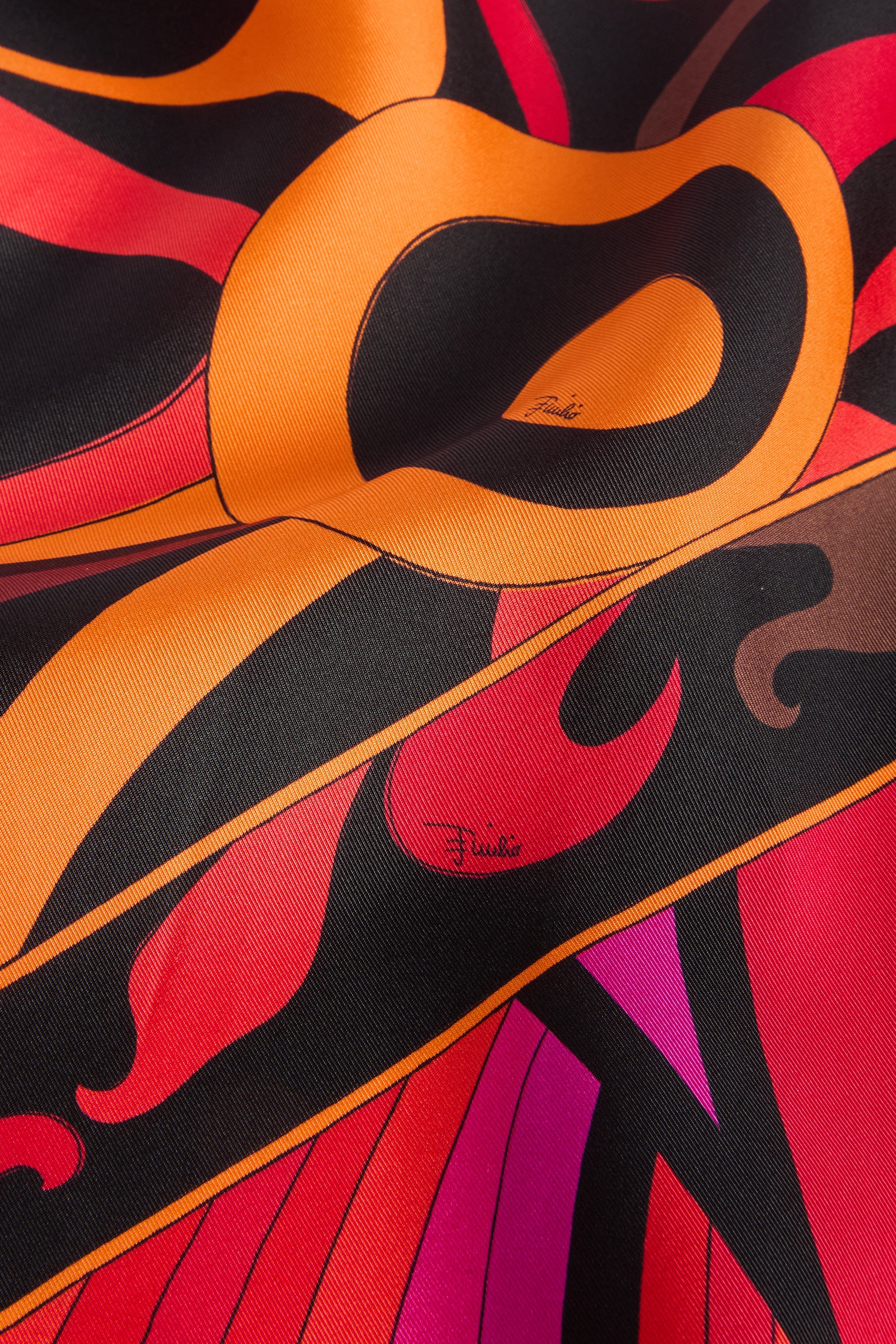 Emilio Pucci Iride Marmo carré soie fuchsia orange 90