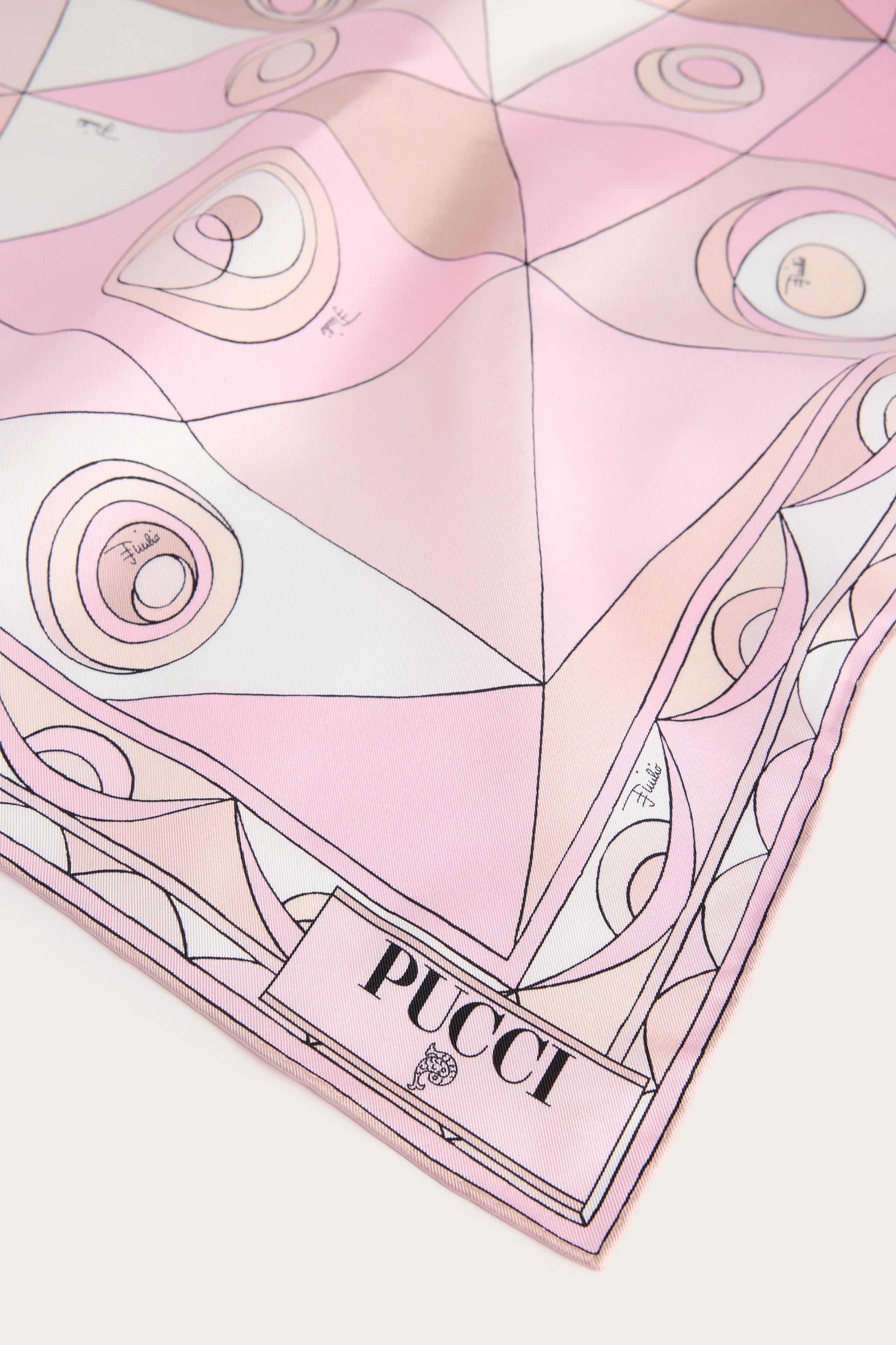 Emilio Pucci Occhi 6HGB556HC521 carré rose nude