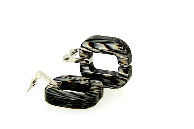Xavier Derome Boucles BO 01 C14 boucles d'oreilles acétate