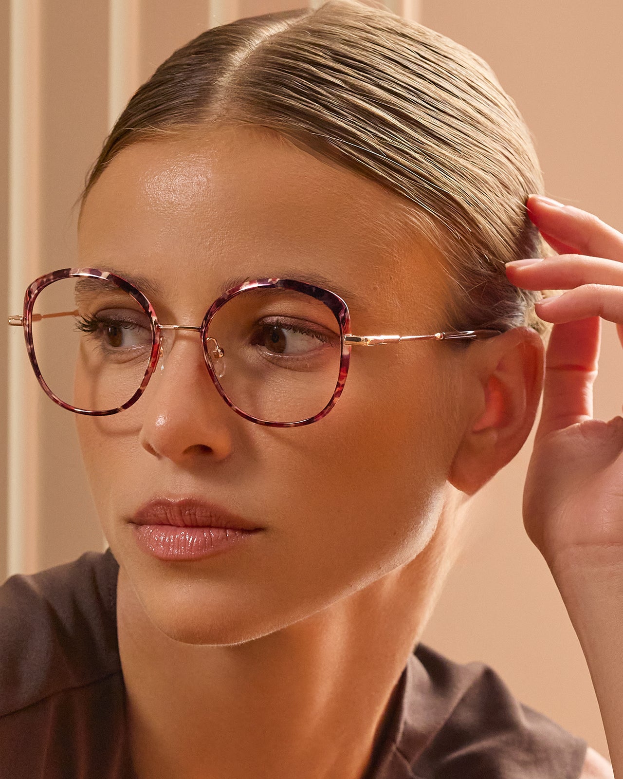 Clémence & Margaux Topaze lunettes de vue noir doré moderne