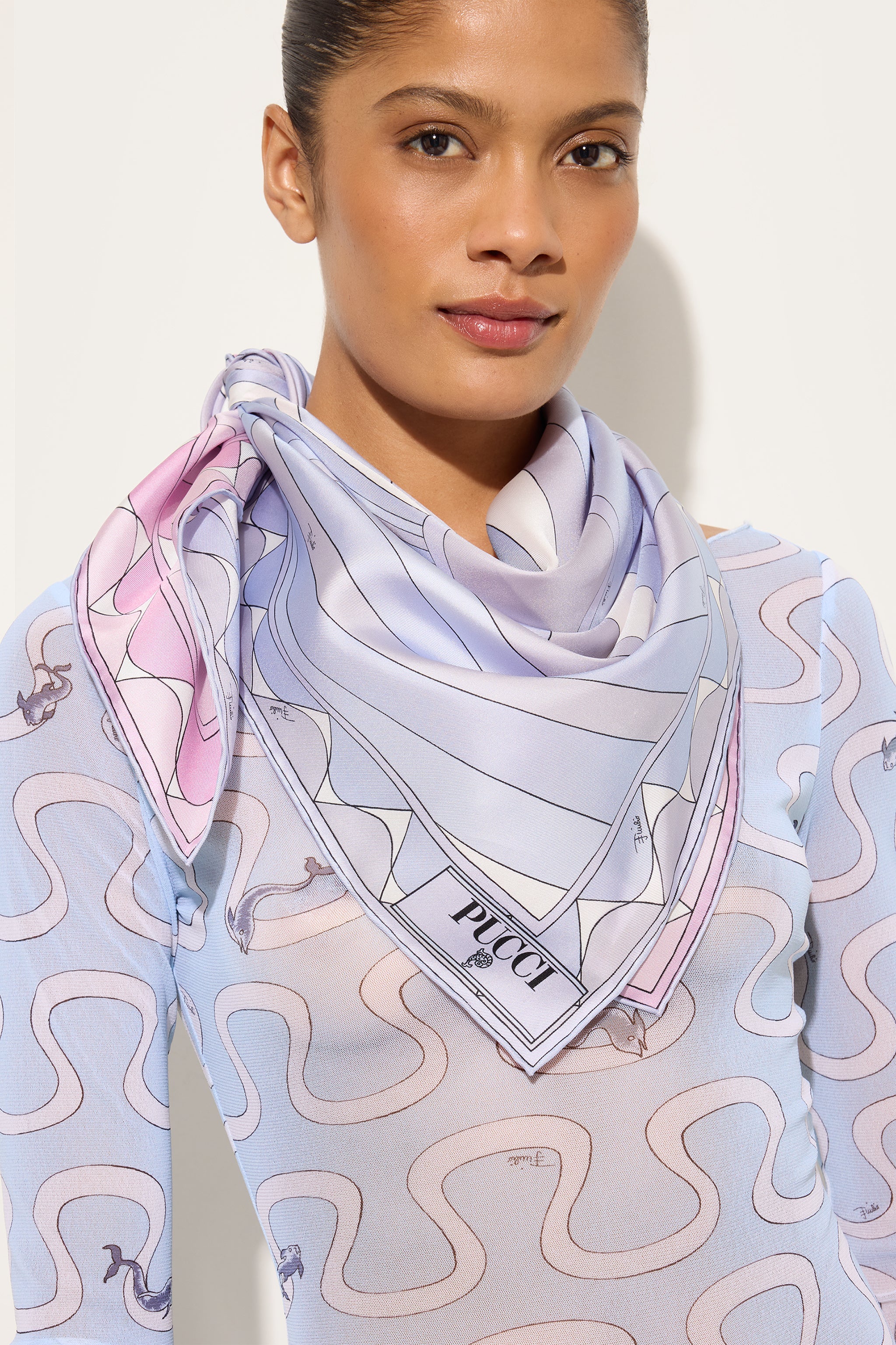 Emilio Pucci Iride carré soie lilas rose 90x90