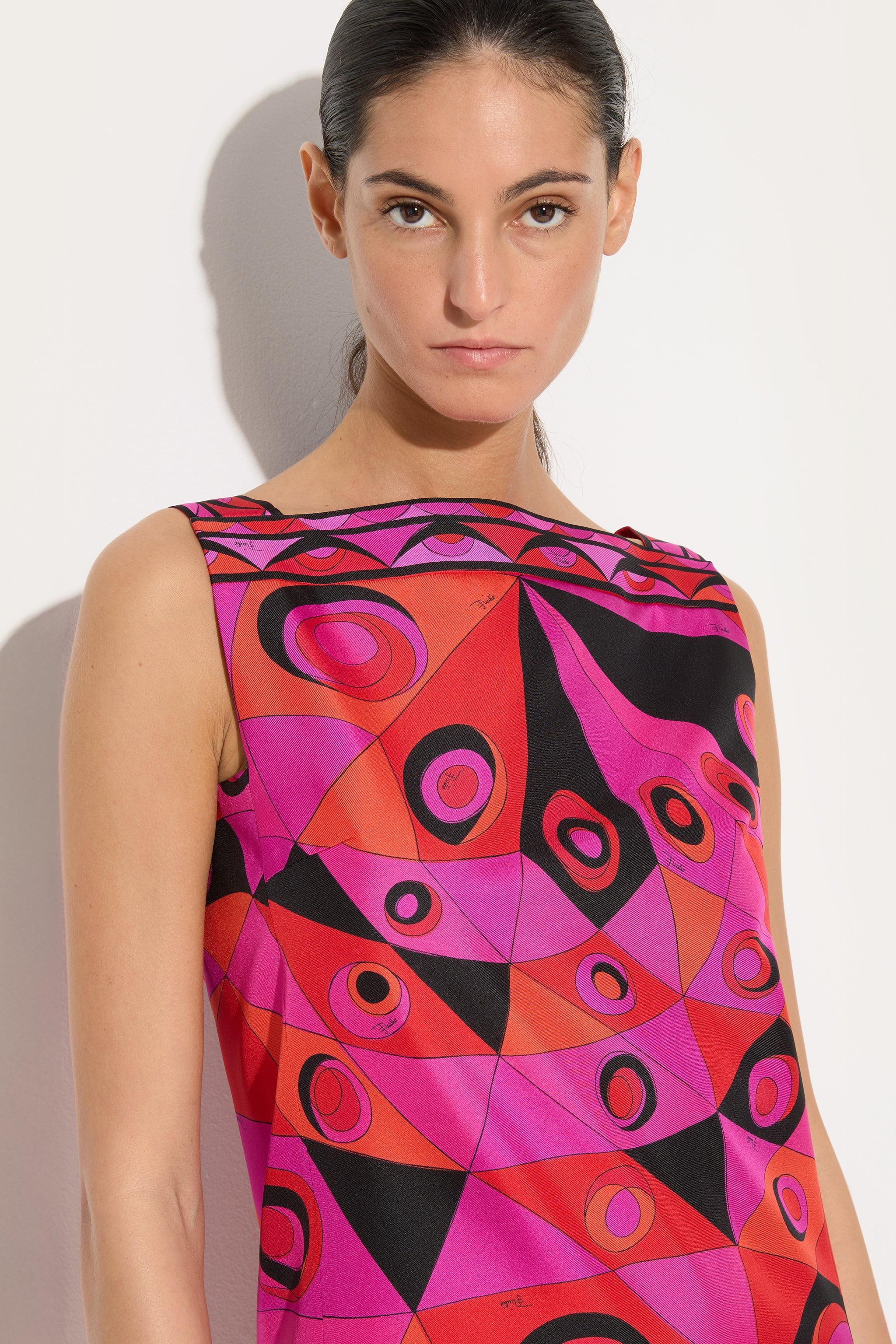 Emilio Pucci Dresses Robe Soie Fuchsia Noir Col Carré