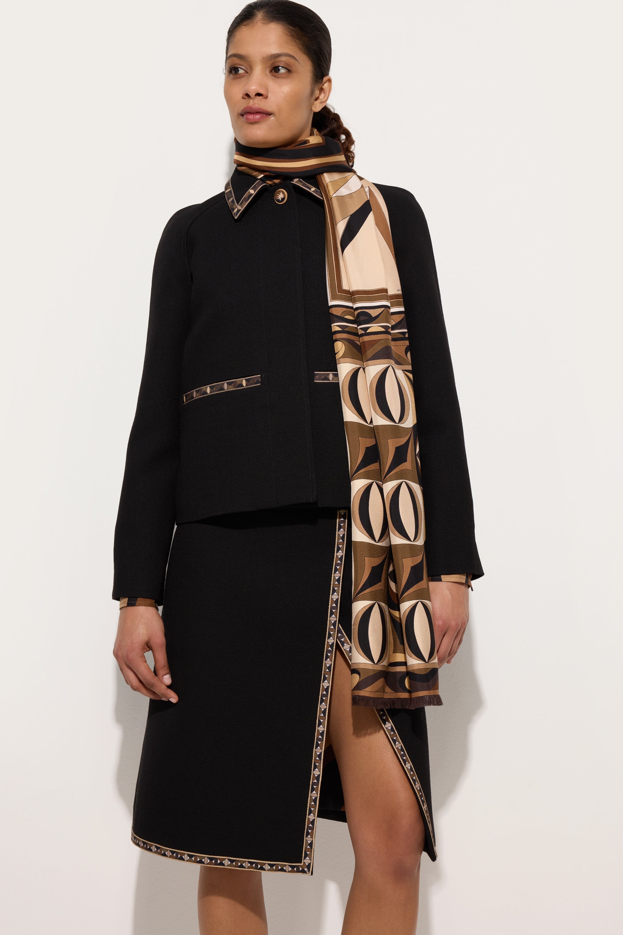 Emilio Pucci SILKS stola sfrangiata foulard soie noir or