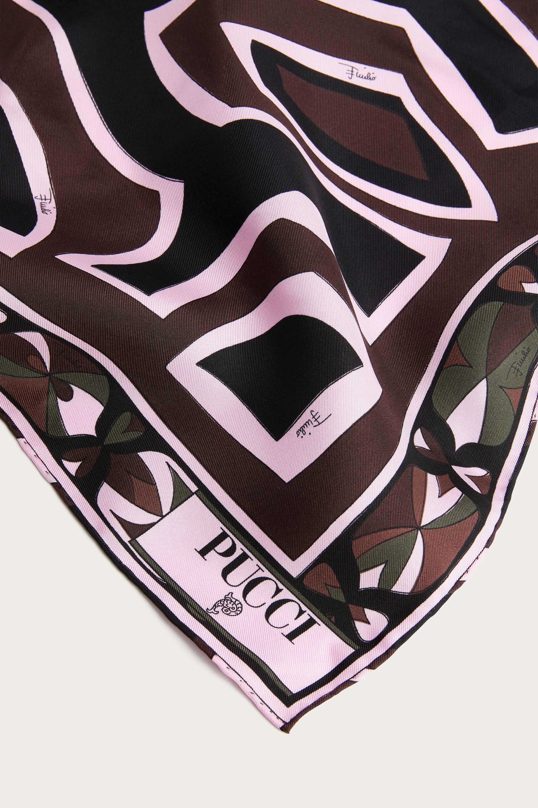 Emilio Pucci Silks Carré Piccolo foulard soie kaki rose 52x52