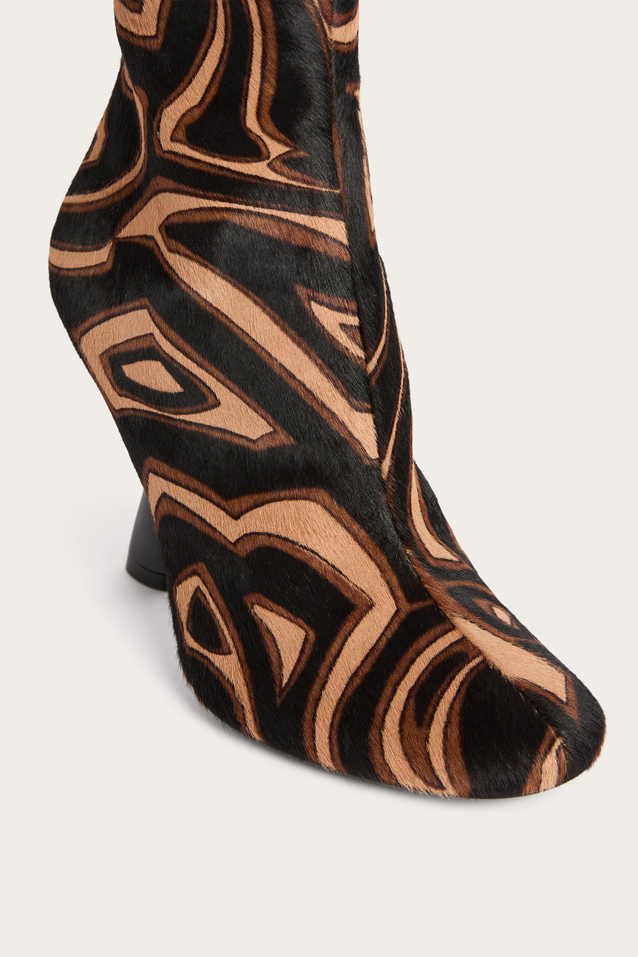 Emilio Pucci Marmo botte black gold 38 talon 9,5cm