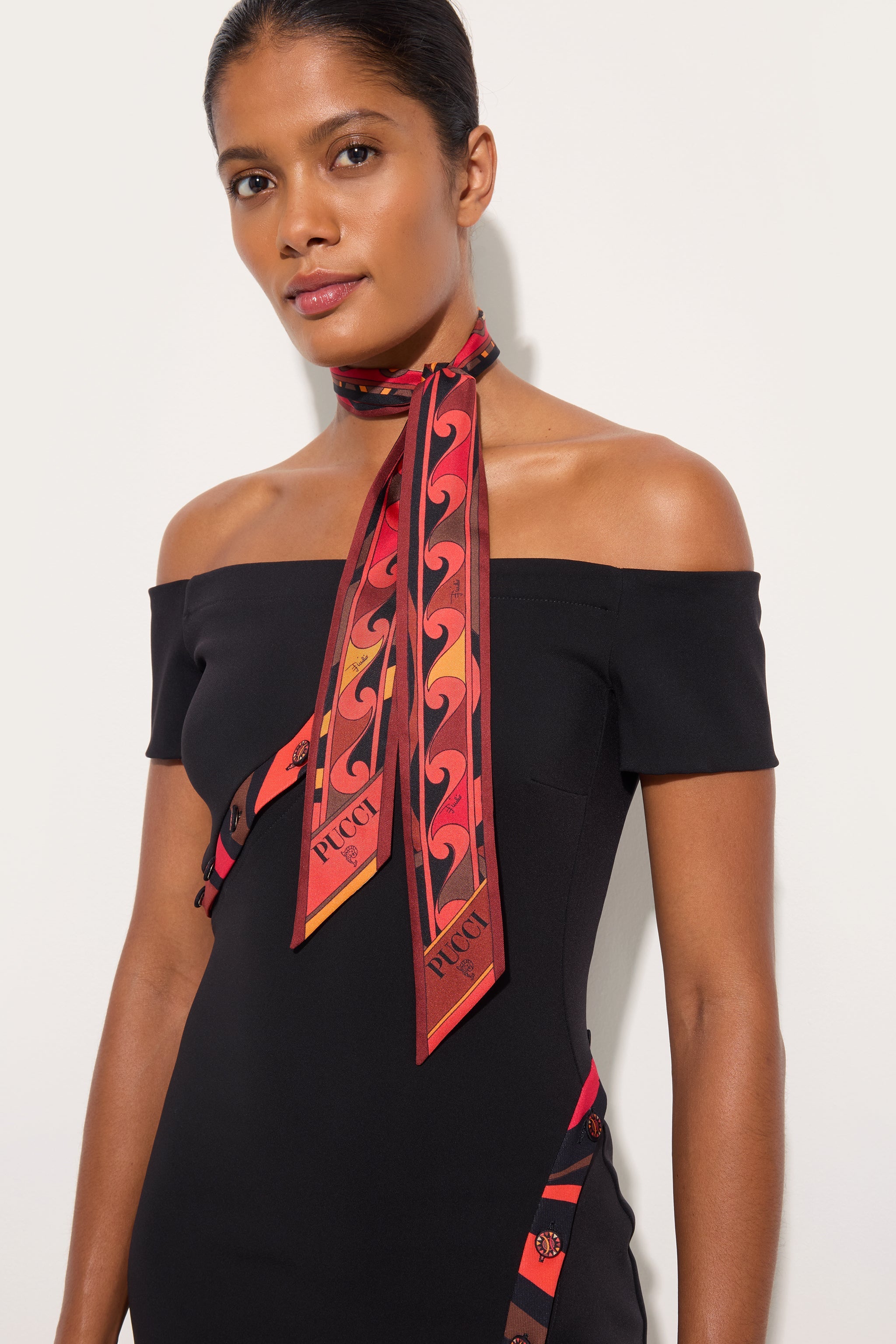 Emilio Pucci Mix foulard soie orange noir 120 cm