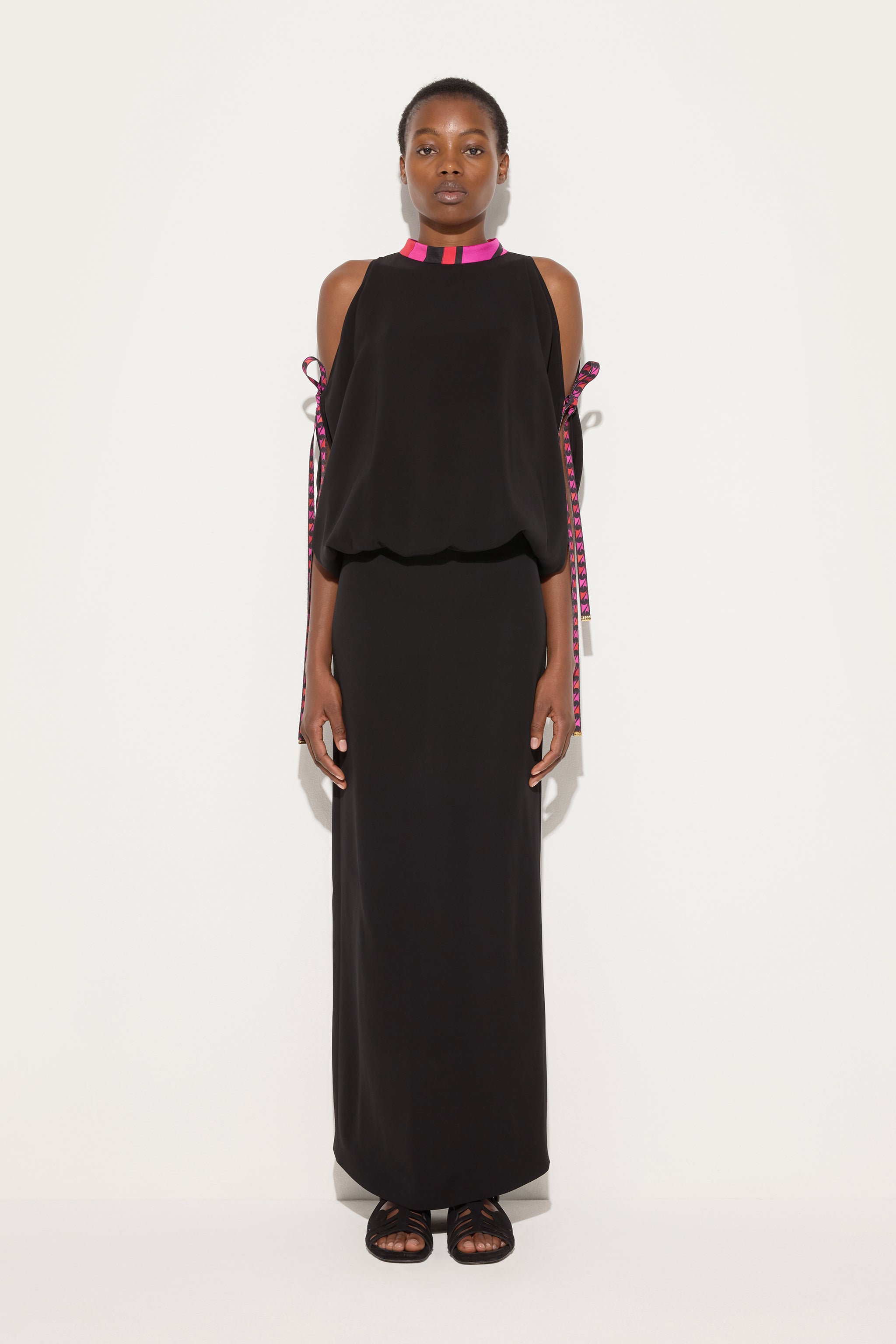 Emilio Pucci Dresses robe longue noire viscose col contraste