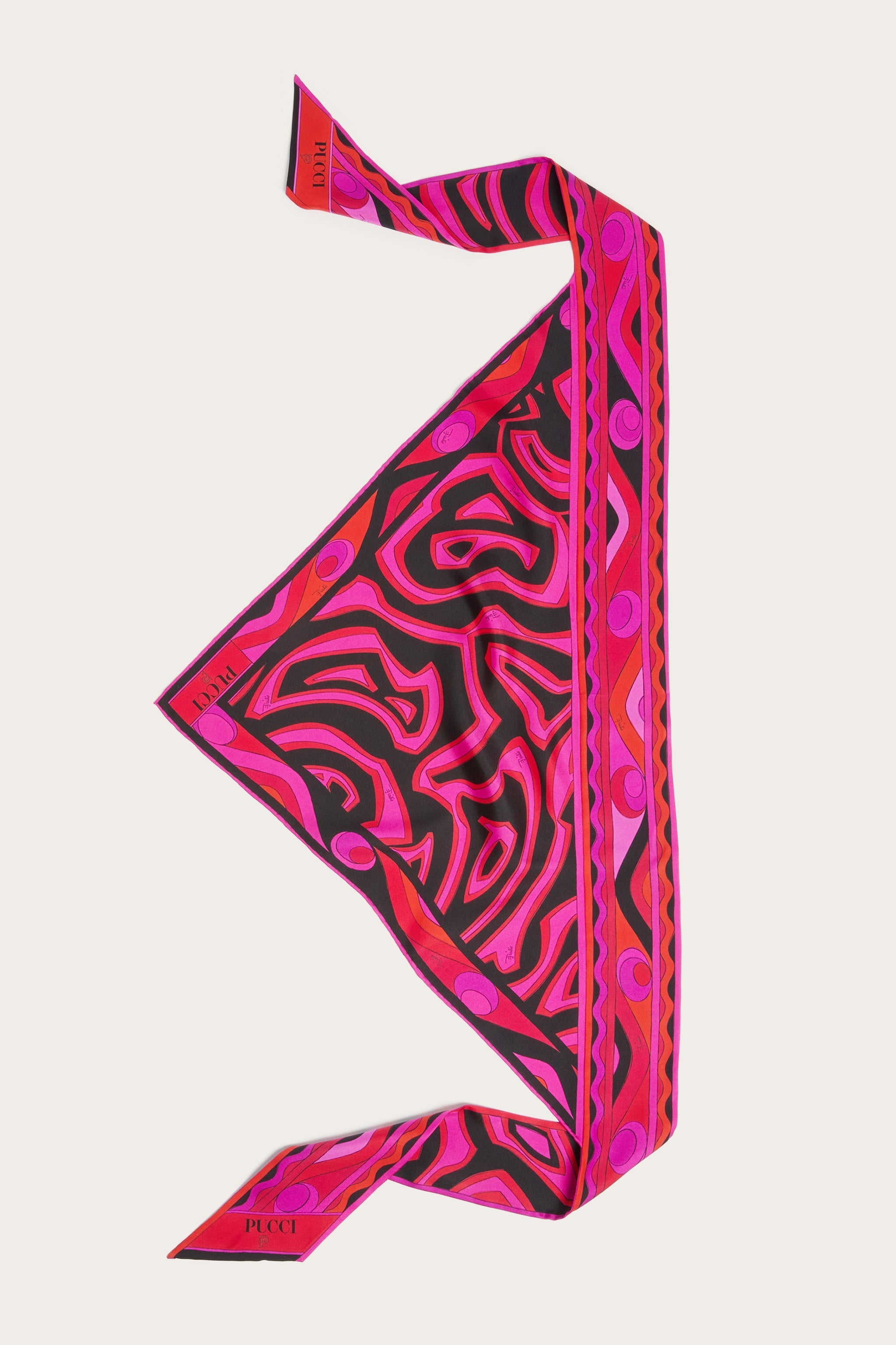 Emilio Pucci Foulard Triangle Labirinto soie fuchsia noir