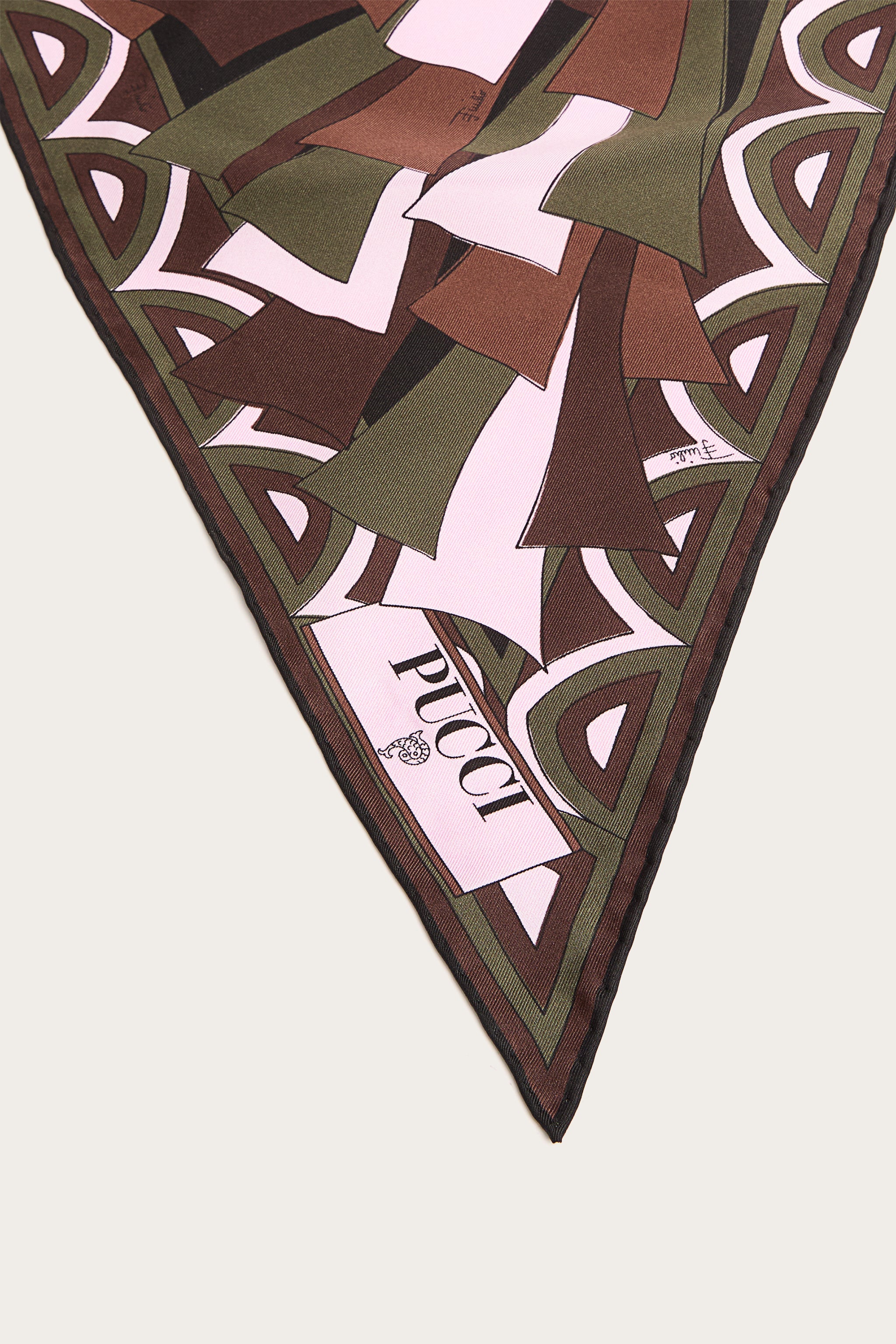 Emilio Pucci Foulard Triangle Soie Kaki Rose 120x120