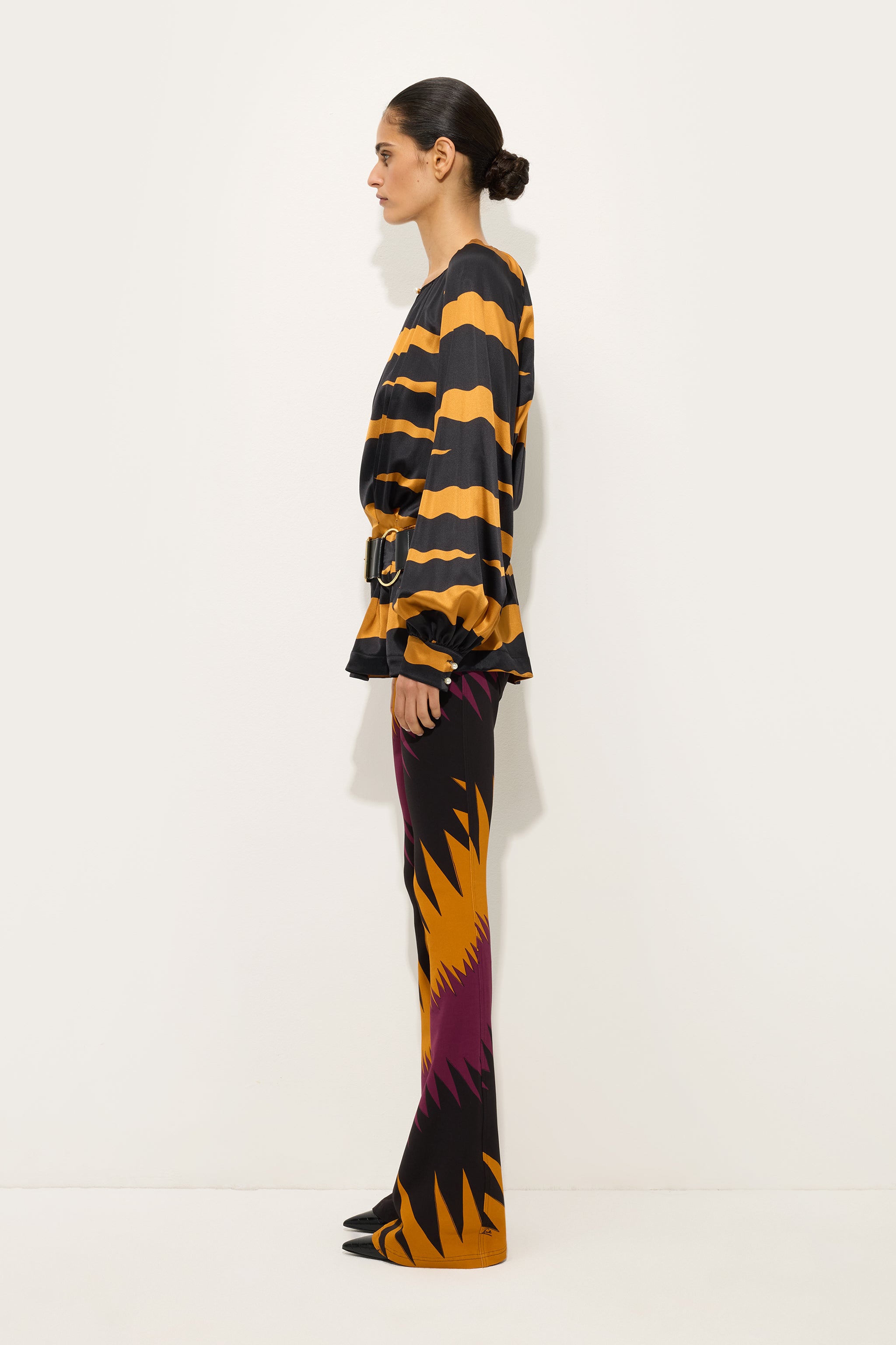 Emilio Pucci Tops and Shirts Blusa Chemisier Black/Gold Satin