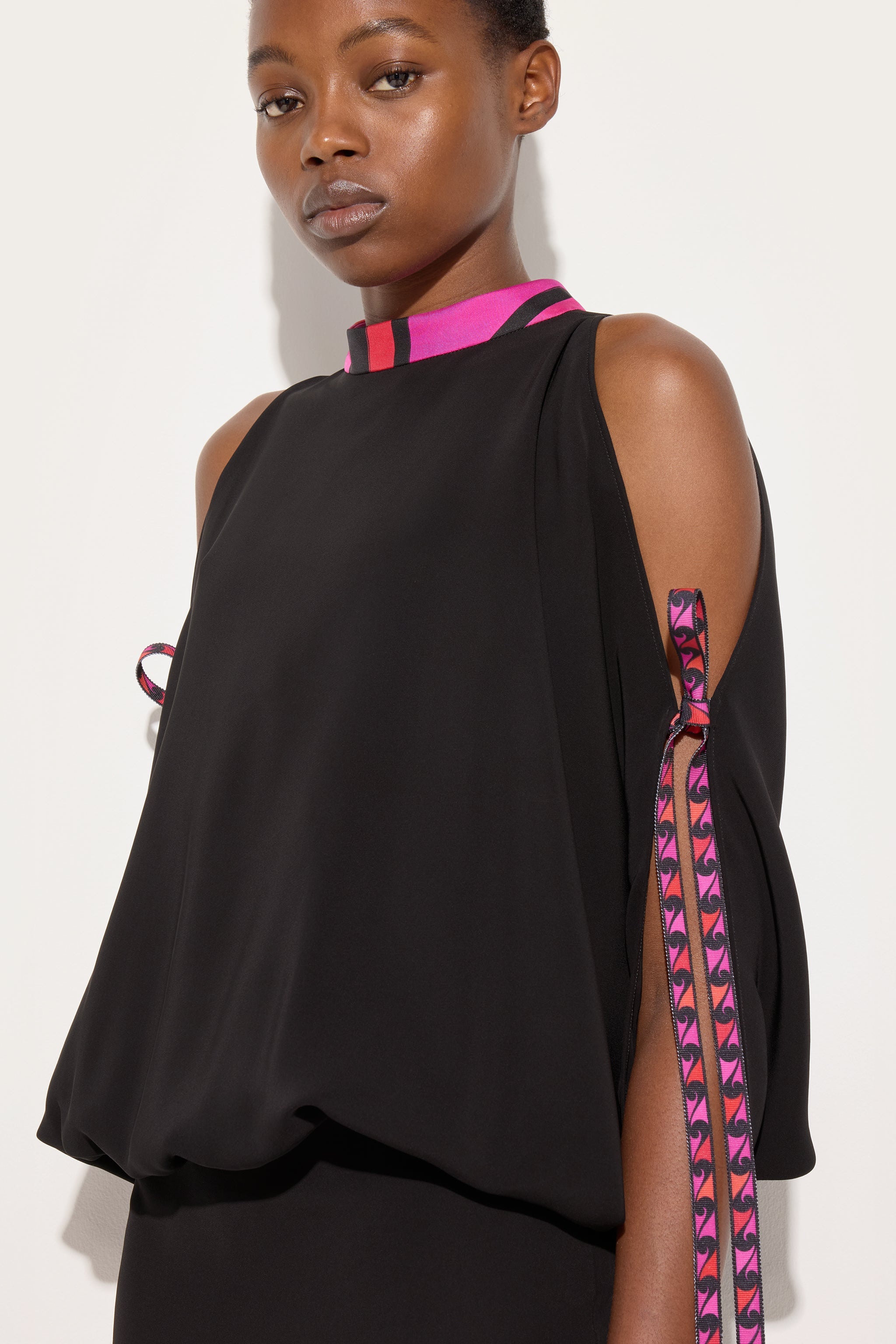 Emilio Pucci Dresses robe longue noire viscose col contraste