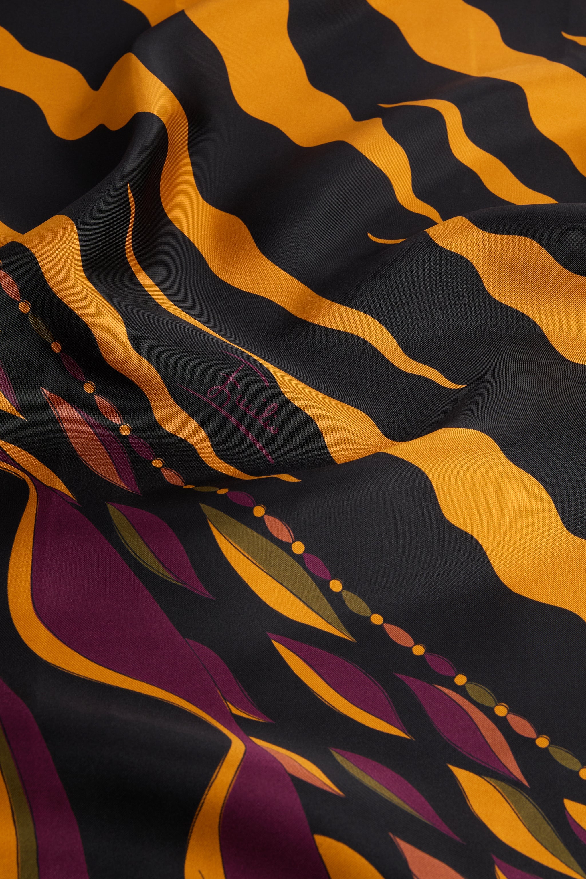 Emilio Pucci SILKS carré soie bordeaux gold 90x90 cm