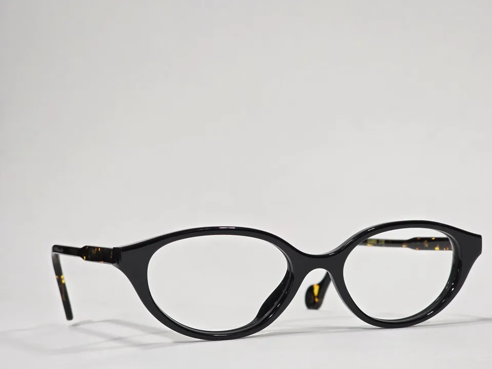 Xavier Derome Gamma C00 lunettes ovales noir écaille