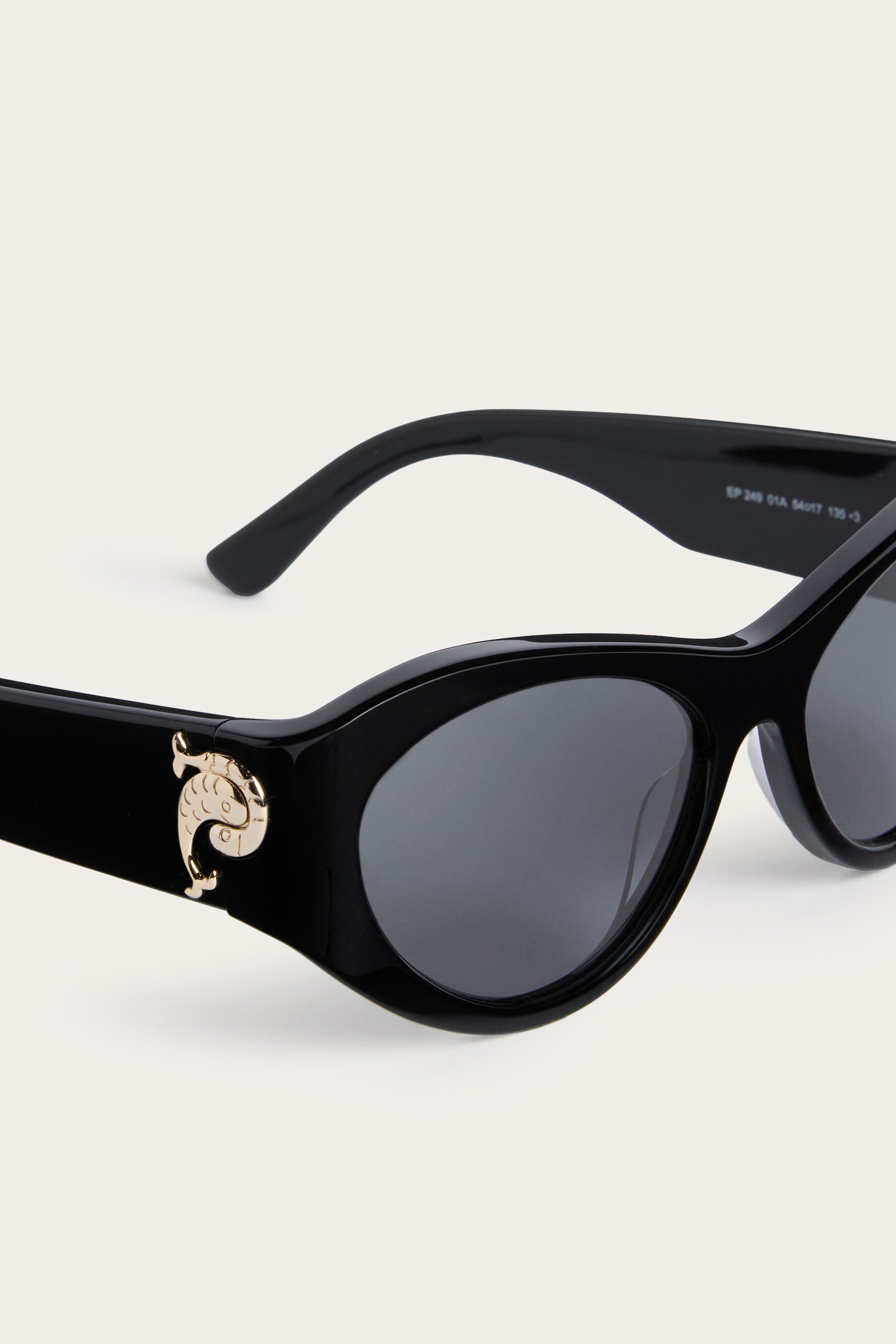 Emilio Pucci Cat-Eye lunettes de soleil noir fumé