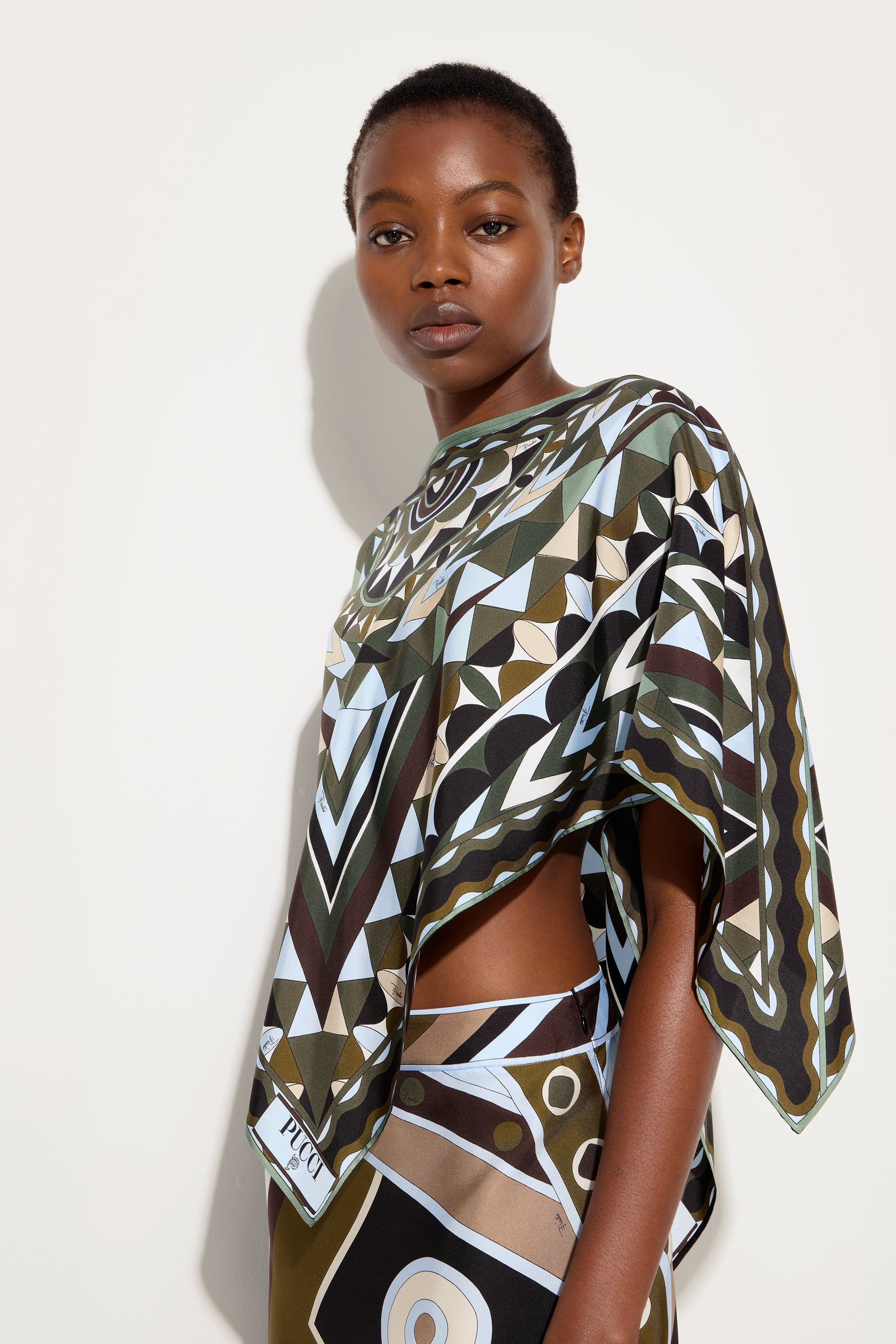 Emilio Pucci KAFTANS top soie kaki/bleu OS Manuba