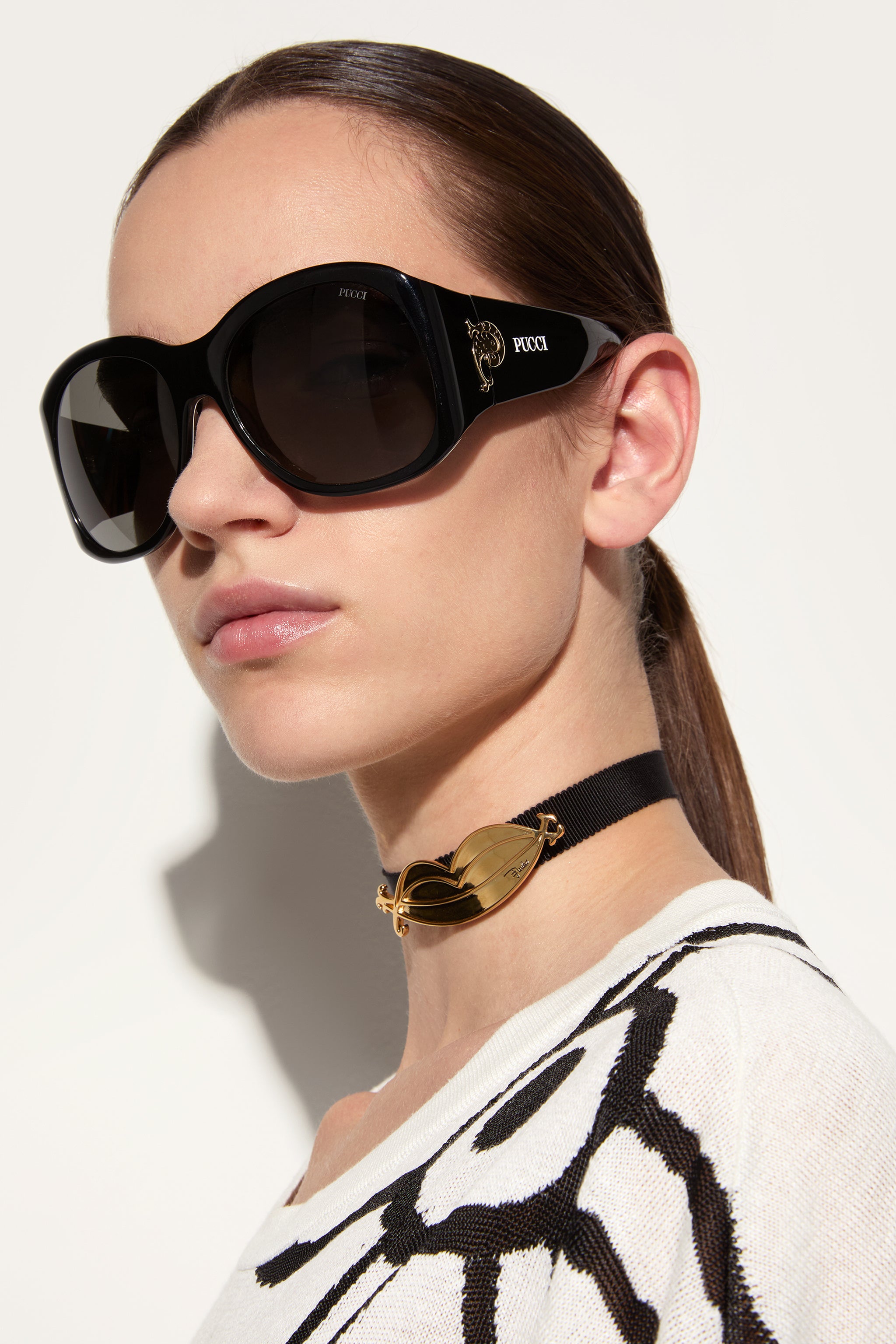 Emilio Pucci SUNGLASSES EP0233P005905A lunettes de soleil noir