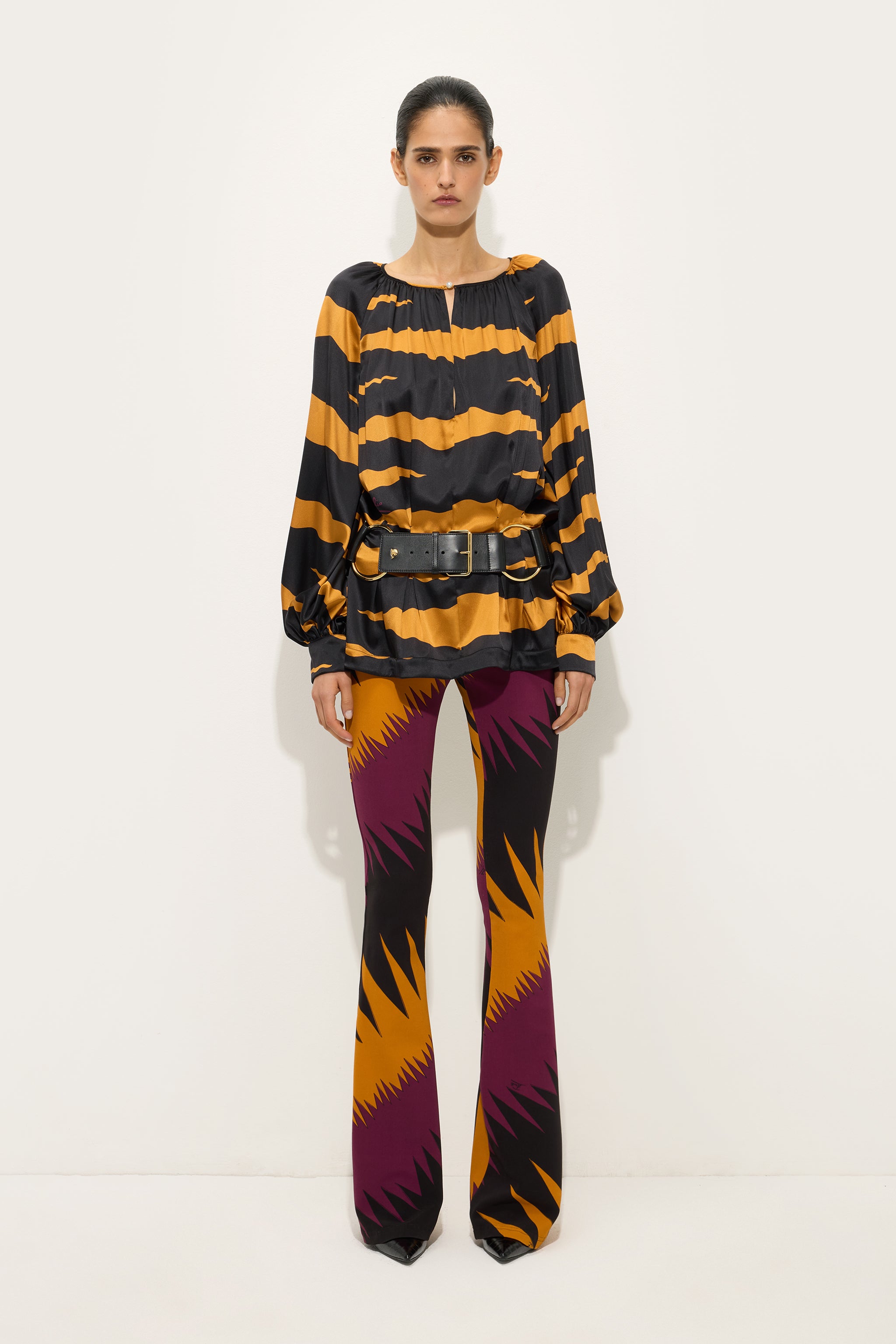 Emilio Pucci Tops and Shirts Blusa Chemisier Black/Gold Satin