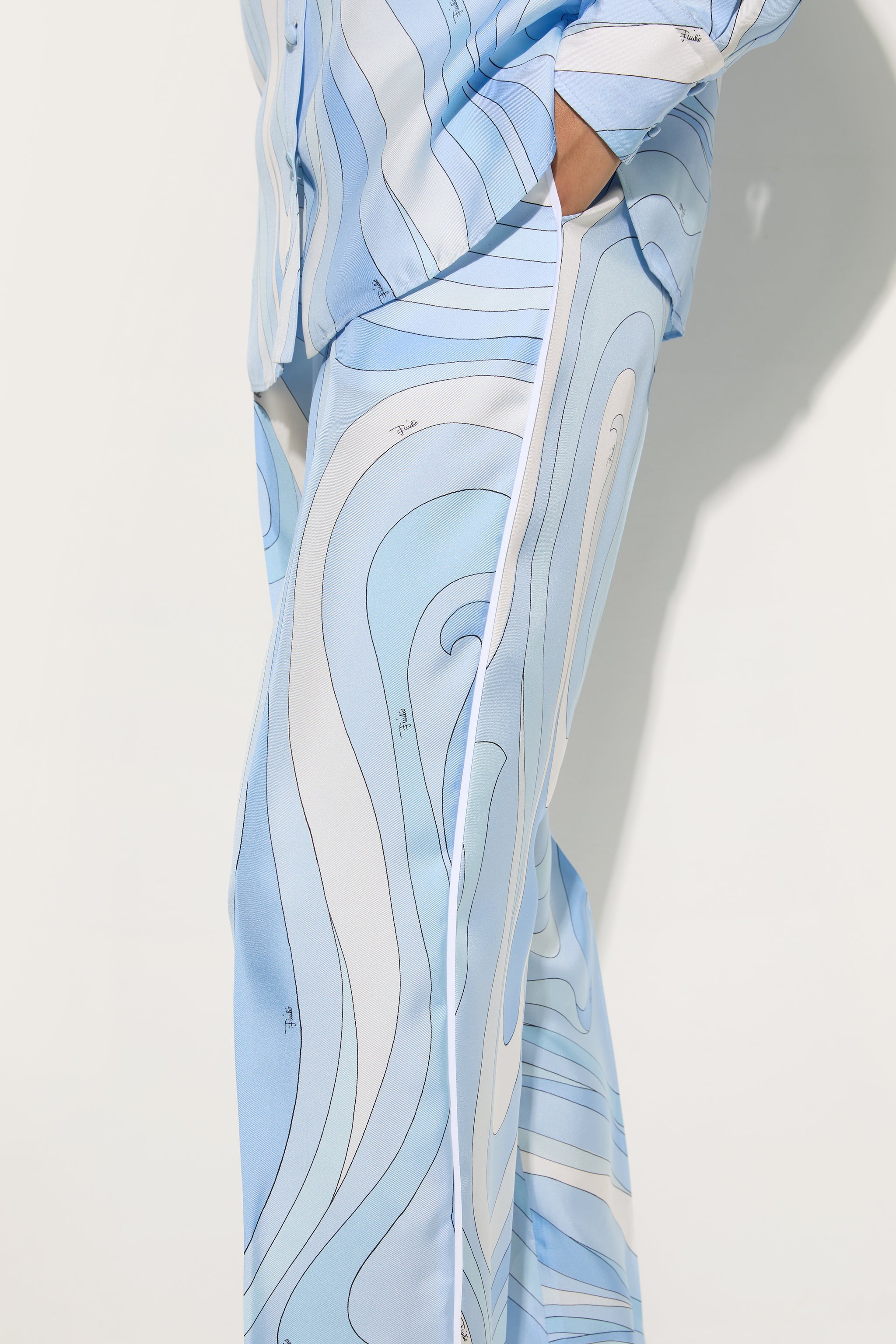 Emilio Pucci Pantaloni Marmo pantalon bleu clair