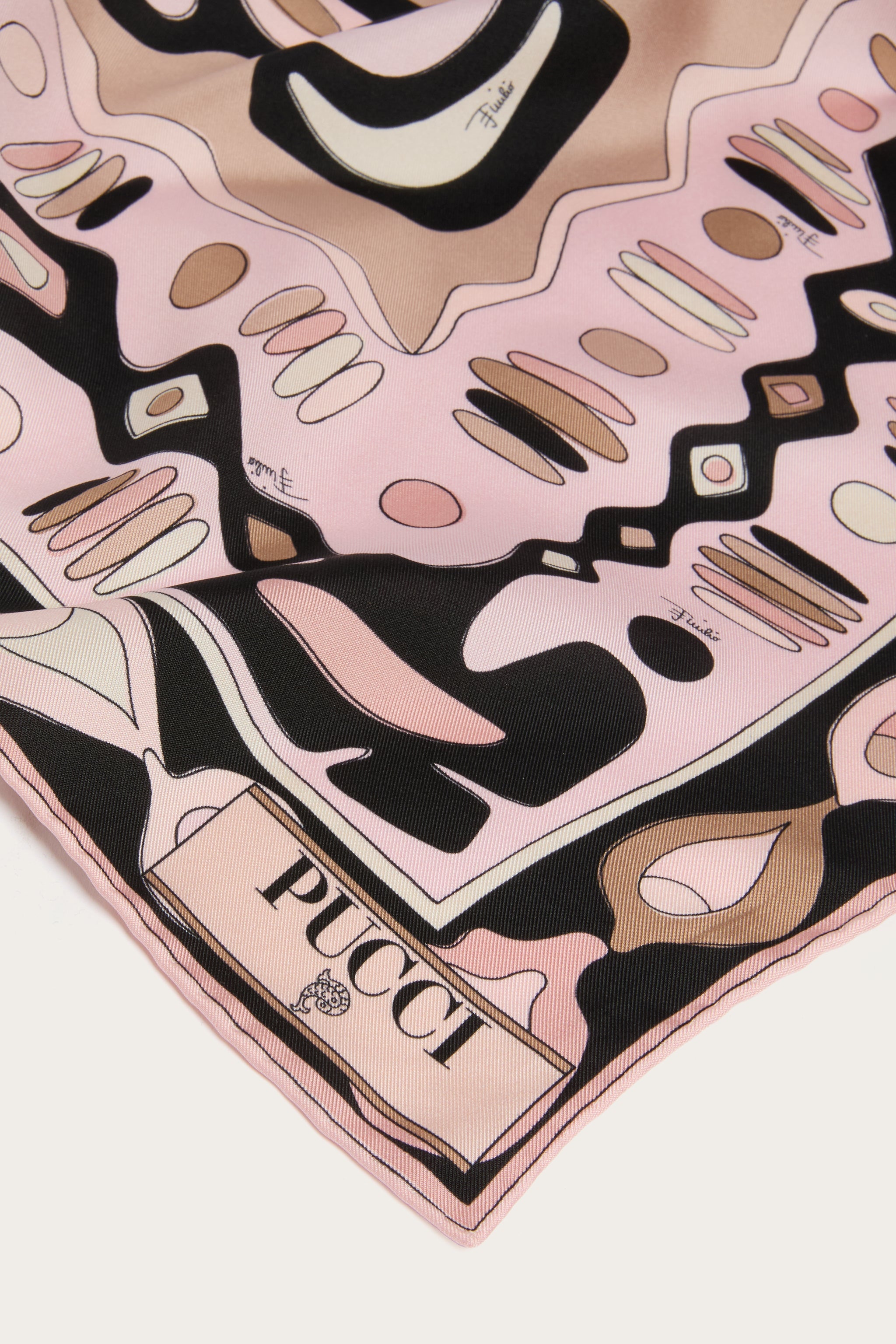Emilio Pucci Silks Foulard Angoli carré soie nude 90x90