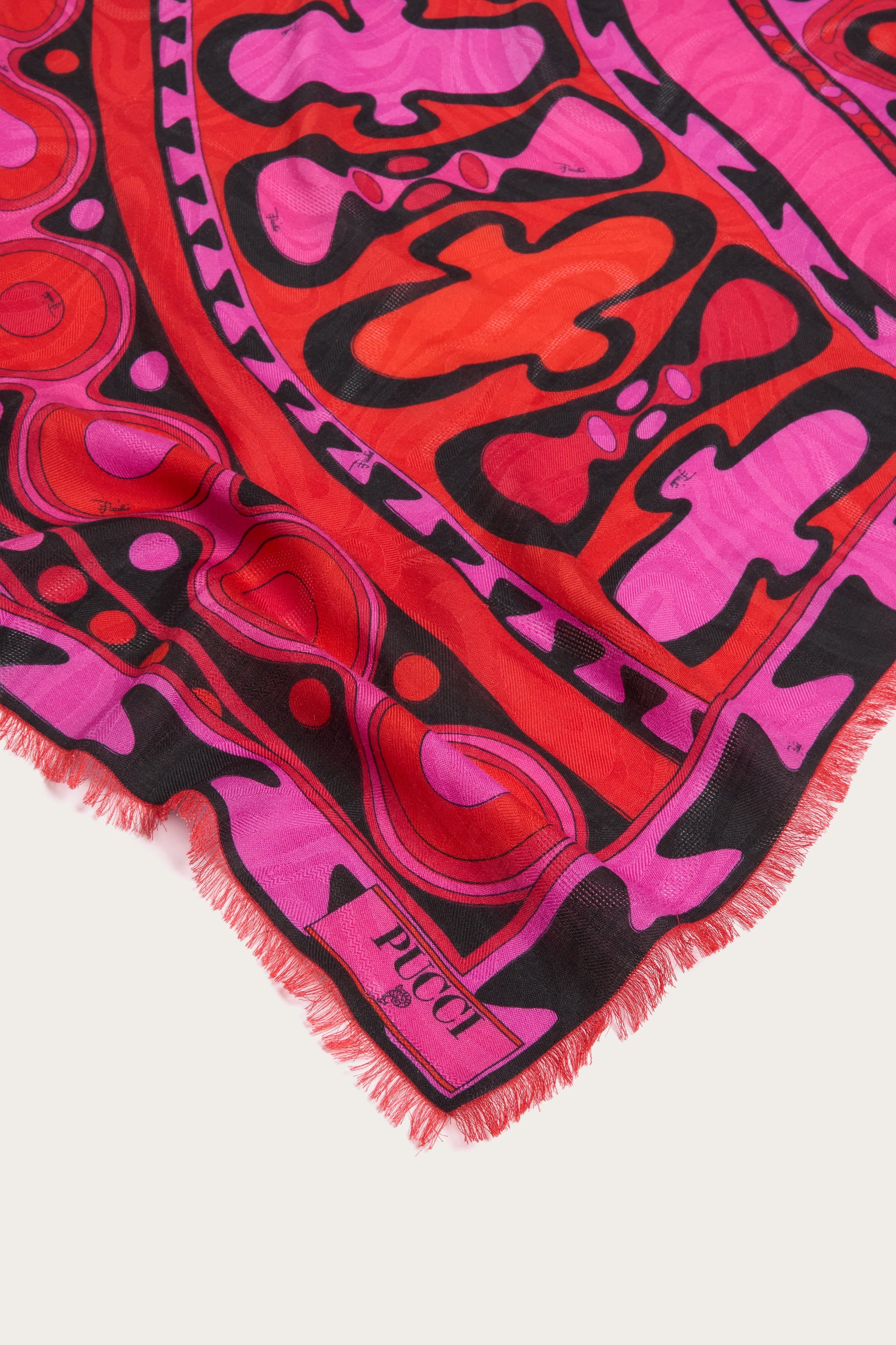Emilio Pucci Silks 6HGB706HC252 pashmina laine soie fuchsia